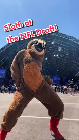 😏 Which @nfl team should draft me?