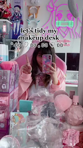 should i do more organising vids for you guys?💭🧋💐 #asmr#oddlysatisfying#satisfying#organising#organizing#asmrorganizing#asmrorganising#sanrio#sanriogirl#sanrioaesthetic#aesthetic#girlygirl#kuromi#mymelody#makeup#makeupasmr#vanity#makeupdesk#asmrunboxing#anime#animeaesthetic
