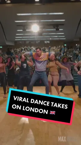 LONDON!!! What an AMAZING crowd🔥 I have the best fans in the world! #FORDfortheBuilders #persian #dance #dancetok #LIKEABOMBSHELL
