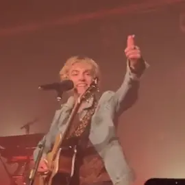 me myself and i #rosslynch #ausllyvids #rossshorlynch #lynch #thedriverera #onmyownrosslynch #onmyown #teenbeachmoviesoundtrack #teenbeachmovie2 #rosslynchedit #rosslynchedits #fypシ #foryou