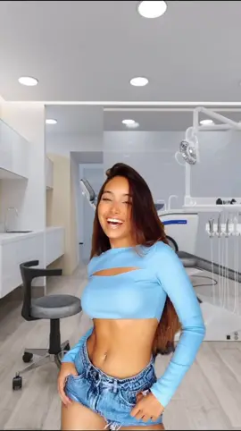 No dentista🙃 #faleitoleve #fy #fyp #foryoupage #viral #funk #dentista  #camanaparede #vanessalopesr #webbnessa