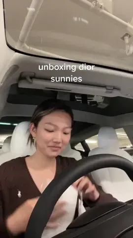 bye i look stupid🫠 #dior #ShowYourJOWO #fashionhaul