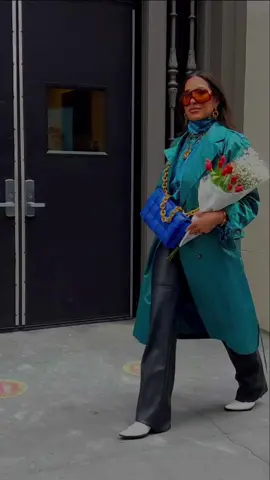 Busy chasing my dreams in a city with unlimited potential #OOTD #nyclife #nycfashion #outfitinspo #fashion #fashiontiktok #nyccheck #luxuryfashion #nyc