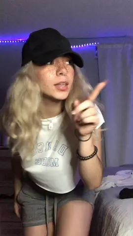 En las noches se escapa mi alterego y graba videos así como este 👀