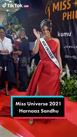 Miss Universe 2021 Harnaaz Sandhu is a sight to behold at the #MUPH2022 coronation night red carpet event ✨ #UniquelyBeautiful