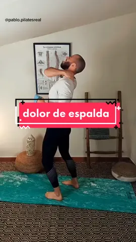 Haz esto para aliviar tu dolor de espalda👇Muchos de tus dolores de espalda provienen de un desequilibrio de fuerzas en tus diferentes tensiones corporalesCon este maravilloso ejercicio, poco a poco, corregirás tu postura e inhibirás tu musculatura pectoral (tensa) para dar paso y fortalecer una musculatura posterior en clara desventajaFortalece toda tu musculatura interescapular y trapecio inferior #artritis #espaldasana #nerviociatico #ejercicioencasa #cifosis