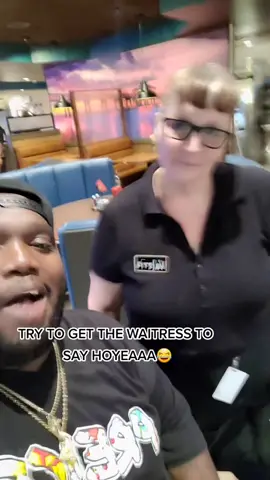 She deserves a raise! #hoyea #canigetahoya #ohhyeahtv #waitresslife #foryoupage #preice23 #fyp #epic