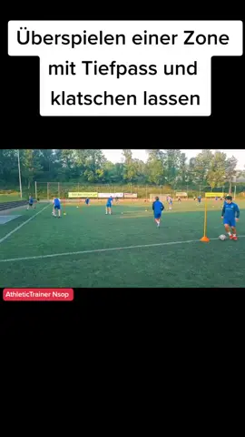 Aufwärmen ⚽️ Überspielen einer Zone mit Tiefpass und klatschen lassen Filter, die Signalanteile mit Frequenzen unterhalb ihrer Grenzfrequenz annähernd ungeschwächt passieren ...#echterfussball #Amateurfussball #fussball #training #profis #aufwärmen #trend #fußballliebe #trainingday #Soccer #fyp #dfb #footballtraingskills #footballdrills #footballcoach #football