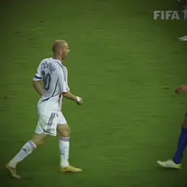 moments before disaster 😰 || #tvrftbl #football #fypシ #foryoupage #viral #footballtiktok #worldcup #woldcupfinal #zidane #zidaneheadbutt #finalgame #france #italy