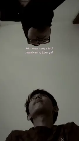 Masa lalu bukan untuk di lupakan, tapi di jadikan pembelajaranu