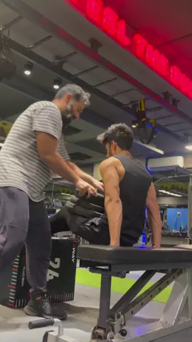 Do this if you want to grow your triceps.💪🏻🔥 #abdulwasayfitness #triceps #workout #foryou #trending #viral