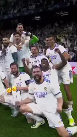 ayy yo wtf 🤨                                                      #halamadrid #viniciusjunior #sus #Soccer #benzema #realmadrid