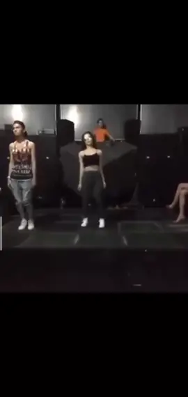 Cô Cẩm Lan nhảy Vũ điệu Cồng chiêng cực sung tại bar #camlansuc  #linda  #xuhuong