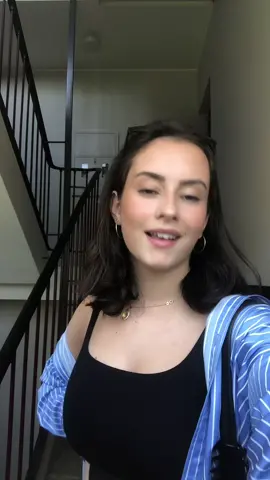 Das Lied bleibt für immer cool :)