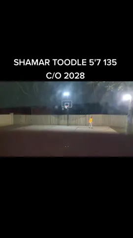 IT WAS AT THIS MOMMENT🔥🤣💪 BEGINNING OF LAST YEAR SHAMAR TOODLE 💪GETTING UP SHOTS NIGHT BEFORE  🏀💪WALKING IN TO HIS 1ST GAME IN THE YDL I KNEW HE HAD NEXT  #SUCKER #HOODIE #CROCS #BACKPAC #GATORADE #6THGRADER 💪🔥🤣HE DROP A TRIPLE DOUBLE #THEPAYBACK #DEFENDTHECHIP #THEHILL