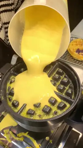So satisfying food trick#viral #food #satisfying #cooking #FoodLover #oddlysatisfying #skills #hacks #skills #LearnOnTikTok #diyproject #idea #fypシ #foryou
