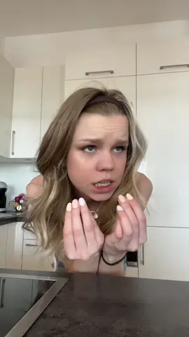 Das erste Mal seit 30 Tagen wieder alleine! Kennt das jemand?🤣 [insta: Lea] #foryou