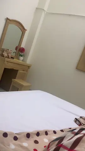 Ai đã từng đi nhà nghỉ 1mình như e