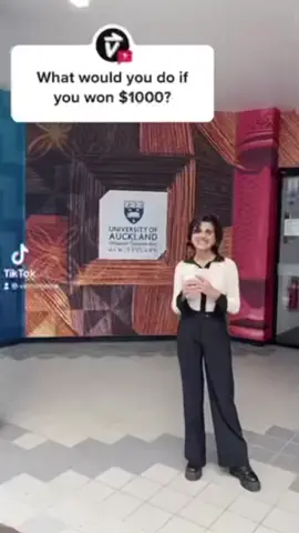 What would UOU do with $1000? Check out our website in our bio to enter now!!! 🤑 #question #uoa #student #university #innovation #innovationchallenge #universityofauckland #win