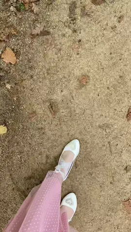 I was so nervous to finally show how I fly 🧚🏻‍♀️ #fairy #realfairy #flying #fyp