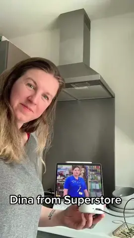 @Lauren Ash it worked 😳😳 #superstore #laurenash #dina #alexa #akinator #cringymum