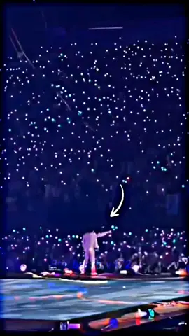 The power he holds to control army's😎😇my King's power 😎✨💜#taehyung #btsbdarmy472 #btsbdarmy🇧🇩🇰🇷 #fyp #foryou #unfeezmyaccount #viral