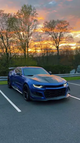 My evil twin😈 #FindYourEdge #BBPlayDate #carbonss #carsoftiktok #trending #carhub #cartok #carcommunity #carguy #cargirl #camaross #foryou