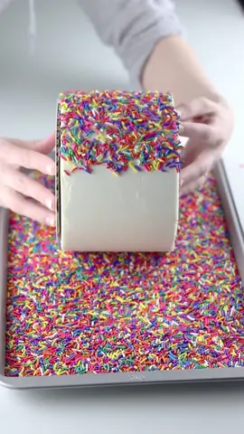 Sprinkle Roll Cake #cake #baking #bakingtiktok #cakedecorating #FoodTok