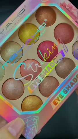12 Color highlighter eyeshadow palette #hiseviabeauty #makeup #hisevia #beauty #fyp #eyeshadow #highlights