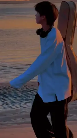 Độc thân không phải là ế mà đang tìm người tử tế để yêu...🤭🥰#music #lr_team🥀 #aod✨ #slrgrp #tinhyeu #lyrics #ntphu17 #khanhthanhvan #nhachaymoingay #xuhuong