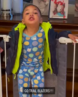 Dame Jr breaking team news in his pjs 🥹