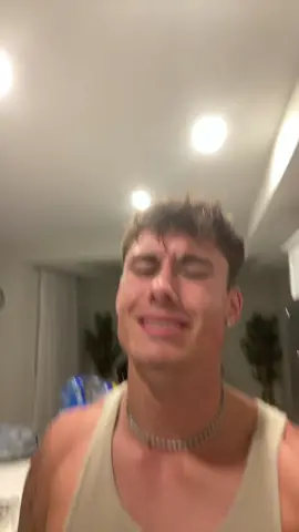 Watch your back😈#fyp #viral