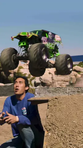 Testing out my RC @Monster Jam Truck