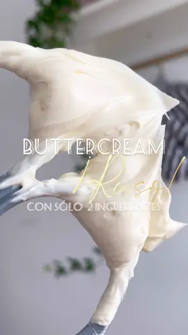 ¡El mejor Buttercream ruso👩🏼‍🍳! Súper fácil y rápido, para decorar y cubrir tus pasteles🌸👩🏼‍🍳🤤#buttecream#betum #pasteleria#recetabuttercream