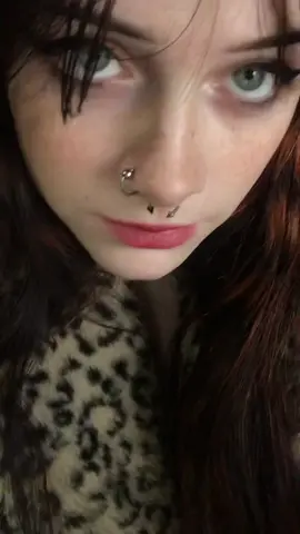 I can’t take selfie’s or videos from any other angle help #fyp