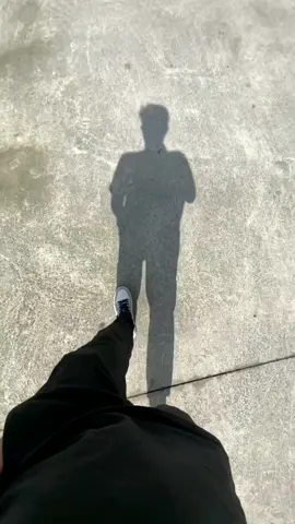 Walking shadow slow motion#CapCut #beatmatching