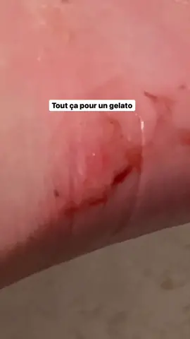 Tout ça pour une gelato 🍧🍦 #fy #fyp #qc #mtl #toronto #icecream #gelato #friends #friendship #blood #sang