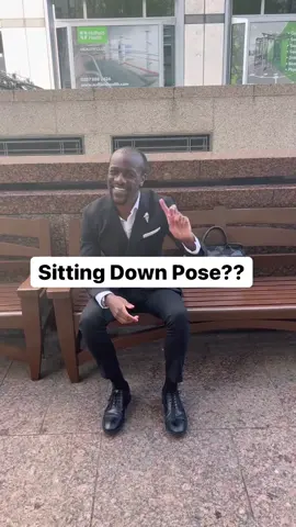 SITTING DOWN POSE 📸 #poseideas #posingtips #pose #howtopose #style #fashion #style