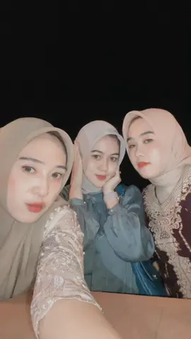 Hppy satnight🥰 @deanadilla11 @putriishak24