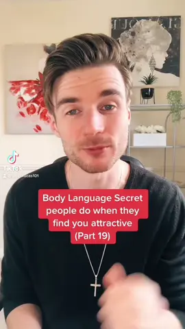 🤫 #bodylanguage #psychology #datingcoach #dating #datingadvice #datingtips