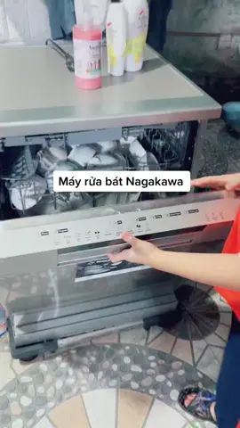 Máy rửa bát Nagakawa