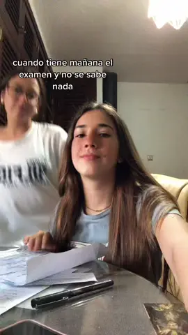 &@Paula Rodríguez Gonz// y son las nueve de la noche 😎😎