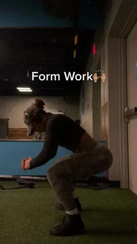 bodyweight & form work💪🏽 still recovering from my slipped disc. #Fitness #fyp