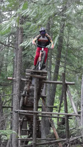 📹: @matthew.tongue #gopro #pov #sendit #maddog #fy #fyp #fypシ #bike #park #mtb #enduro #freeride #explorebc #bc #canada #whistler #intense #skinny