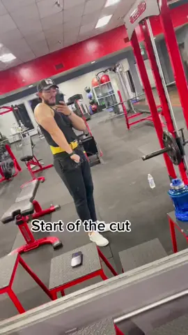 Follow my journey to see how taking this cut slow pays off 👀🤝#GymTok #foryou #fyp #gym #Fitness #motivation #cutting #shred
