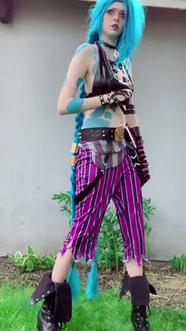 This is me contemplating more arcane cosplays😳 #jinx #jinxarcane #jinxcosplay #arcane #arcanecosplay