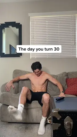 Wtf was that 👀 #30s #aging #crackingbones