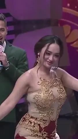 Dah cocok banget nih sama soundnya ygy💃🏼😆 . . #DAcademy5 #DAcademyIndosiar #zaskiagotik
