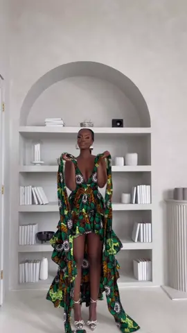#tutorial time! Here’s how we tie our LEWA HI-LOW INFINITY DRESS! #ankara #summeroutfit #maxidress #weddingguestdress