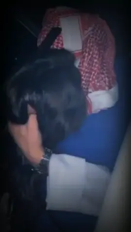 افضل طريقة للتعبير عن الحب حضن قوي😩🖤 #اكسبلور #فلو #حضن #fyp  #Love ve